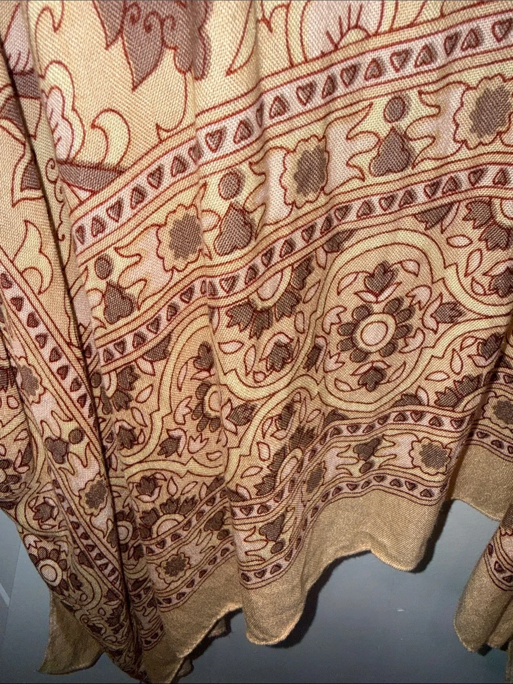 Preloved🤎Free People Beige and Brown Paisley Kimono Cover